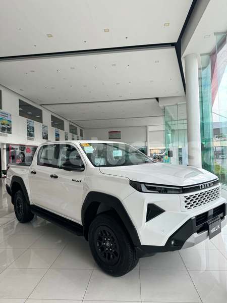 Big with watermark toyota hilux surf shefa port vila 922