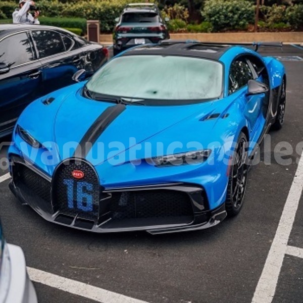 Big with watermark bugatti chiron shefa tongoa 925