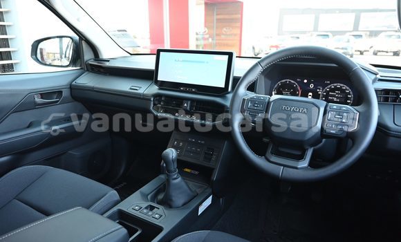 Buy New Toyota Hilux White Car in Port Vila in Shefa Buy New Toyota Hilux White Car in Port Vila in Shefa