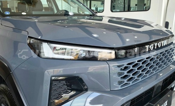 Acheter Neuf Voiture Toyota Hiluxe VIGO Blanc à Port Havannah, Shefa Acheter Neuf Voiture Toyota Hiluxe VIGO Blanc à Port Havannah, Shefa