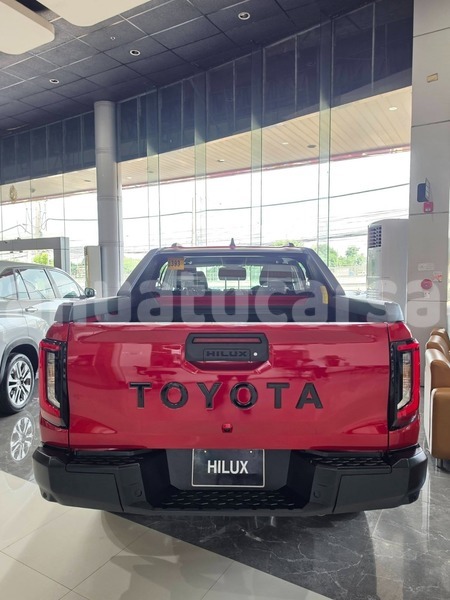 Big with watermark toyota hilux sanma port olry 935