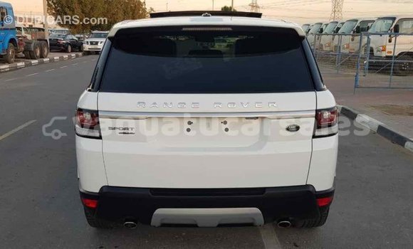 Acheter Import Voiture Land Rover Range Rover Blanc à Import - Dubai, Malampa Acheter Import Voiture Land Rover Range Rover Blanc à Import - Dubai, Malampa