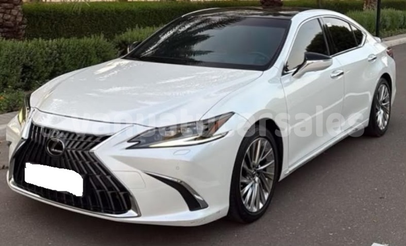 Big with watermark lexus es shefa port vila 945