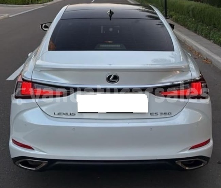 Big with watermark lexus es shefa port vila 945