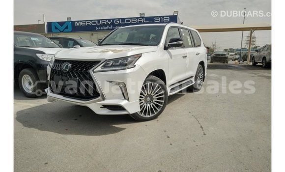 Acheter Import Voiture Lexus LX Blanc à Import - Dubai, Malampa Acheter Import Voiture Lexus LX Blanc à Import - Dubai, Malampa