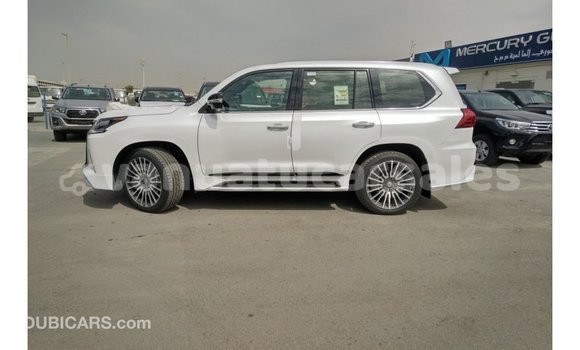 Acheter Import Voiture Lexus LX Blanc à Import - Dubai, Malampa Acheter Import Voiture Lexus LX Blanc à Import - Dubai, Malampa