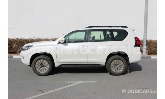 Acheter Import Voiture Toyota Prado Blanc à Import - Dubai, Malampa Acheter Import Voiture Toyota Prado Blanc à Import - Dubai, Malampa