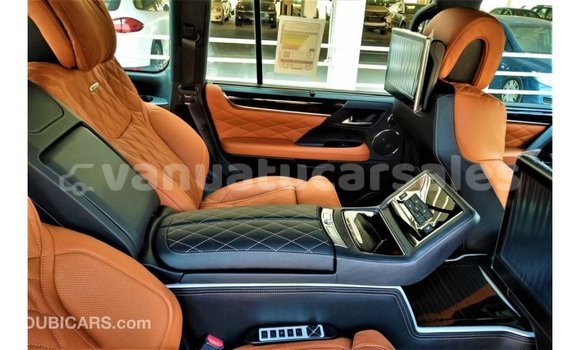Acheter Import Voiture Lexus LX Noir à Import - Dubai, Malampa Acheter Import Voiture Lexus LX Noir à Import - Dubai, Malampa