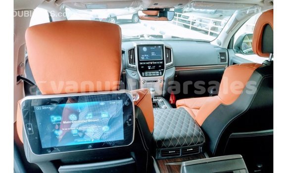 Acheter Import Voiture Toyota Land Cruiser Noir à Import - Dubai, Malampa Acheter Import Voiture Toyota Land Cruiser Noir à Import - Dubai, Malampa