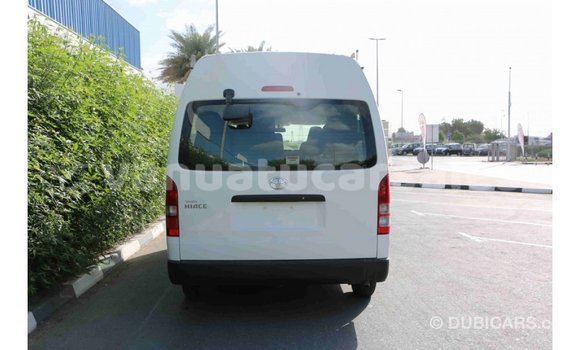 Acheter Import Voiture Toyota Hiace Blanc à Import - Dubai, Malampa Acheter Import Voiture Toyota Hiace Blanc à Import - Dubai, Malampa