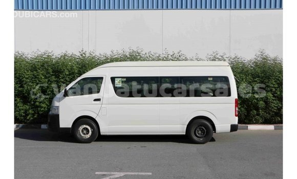 Acheter Import Voiture Toyota Hiace Blanc à Import - Dubai, Malampa Acheter Import Voiture Toyota Hiace Blanc à Import - Dubai, Malampa